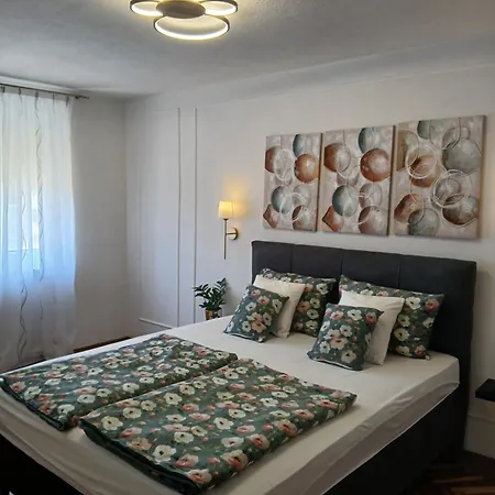 Toromanovic Apartment *